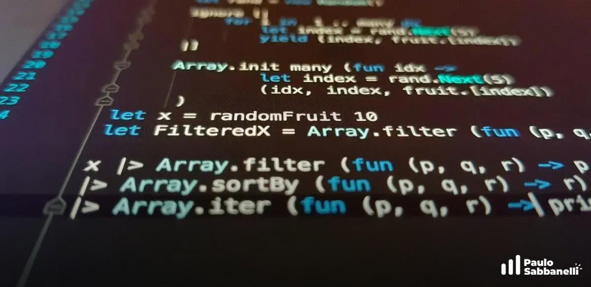 Código em tons de ciano com funções de array como filter, sortby e iter em fundo escuro